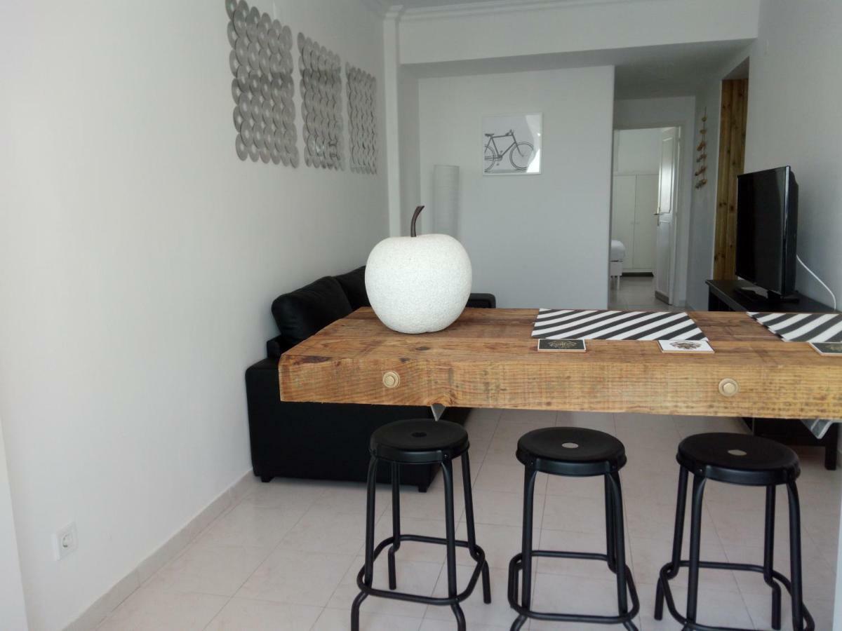 Appartement In Bed With Lisbon 11K à Amadora Extérieur photo