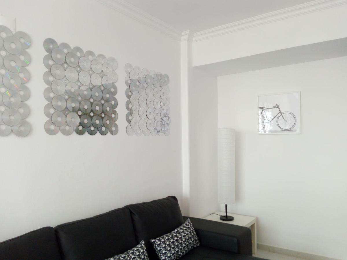 Appartement In Bed With Lisbon 11K à Amadora Extérieur photo